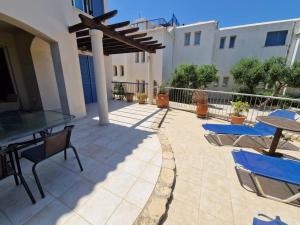 Μπαλκόνι ή βεράντα στο Maleme Kefi