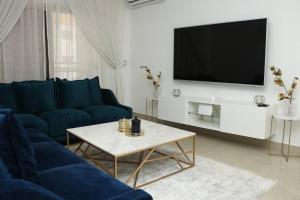 Μια τηλεόραση ή/και κέντρο ψυχαγωγίας στο Appartement F3 Cité de l’Émergence Dakar Plateau