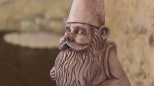 a statue of a man wearing a chef hat at B&B Lo Gnomo in Pennapiedimonte +86 photos
