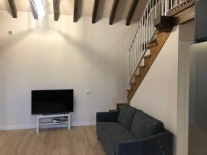 Μια τηλεόραση ή/και κέντρο ψυχαγωγίας στο NUEVO Casa Loylla Niembro a 500 m de la playa