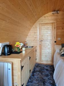 Una cocina o kitchenette en Tranquil Water
