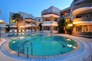The swimming pool at or close to Stavroula Hotel Palace
