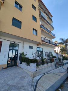 Foto dalla galleria di Casa Vacanza dai Compari a Ali Terme