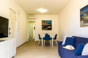 TV a/nebo společenská místnost v ubytování Suite Home Astrid