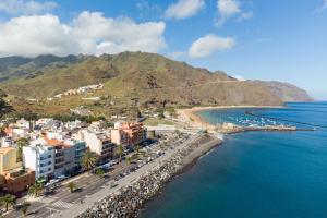 A bird's-eye view of Holiday House en San Andrés cerca de playa y WIFI