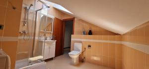 Koupelna v ubytování APARTMANI NINI