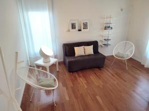 A seating area at Dimore della Fausa