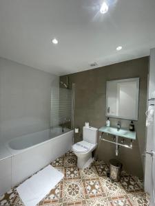 Kúpeľňa v ubytovaní Hostal Nova Barcelona