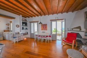 Гостиная зона в Dream summer house in Tinos