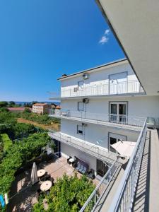 Balkón nebo terasa v ubytování Guesthouse Varnica