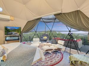 Příroda nedaleko luxury tent