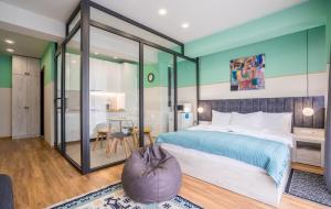 Postel nebo postele na pokoji v ubytování Devdaraki Apartments
