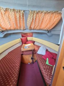 Postel nebo postele na pokoji v ubytování LUPA - La flotta di Willy Giò