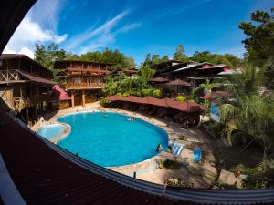 an aerial view of the pool at the resort at Madera Labrada Lodge Ecologico in Tarapoto