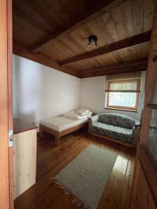 Postel nebo postele na pokoji v ubytování Spacious 3 bedroom house with heated pool