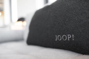 Postel nebo postele na pokoji v ubytování Bheaven I Marina Premium Apartment