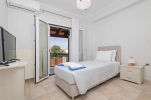Foto dalla galleria di Mano's pool villa a Città di Corfù