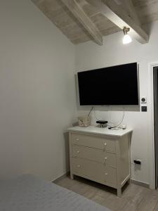 TV a/nebo společenská místnost v ubytování Romantic apartments