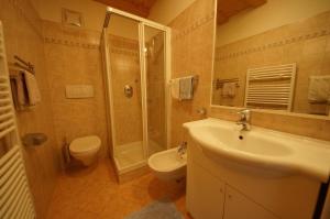 Et badeværelse på Residence Villa Toni