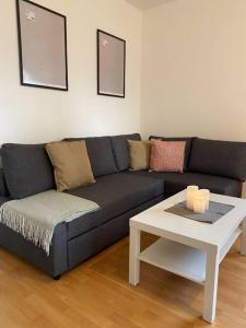 Fotografie z fotogalerie ubytování Nette Wohnung, 8 km RB Ring v destinaci Fohnsdorf