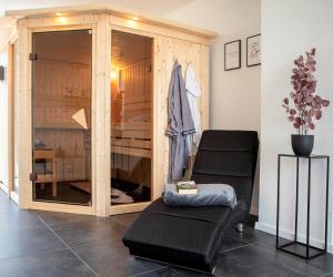 Fotografie z fotogalerie ubytování NOVO MESTO - Exklusive Wellnesswohnung am Eltenberg mit Sauna & Gym v destinaci Elten