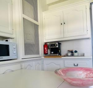 Kuchyň nebo kuchyňský kout v ubytování Grand appartement Bron centre proche Eurexpo et Groupama