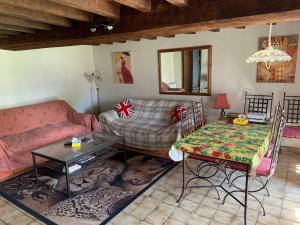 Χώρος καθιστικού στο Chez Milo, rural cottage +26 φωτογραφίες