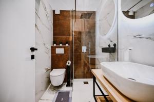 Et badeværelse på Old Square + 18 billeder