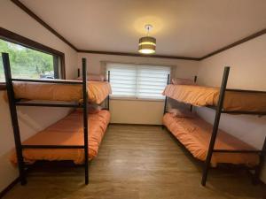 Двуетажно легло или двуетажни легла в стая в Pucon Villarrica Aldea Molco