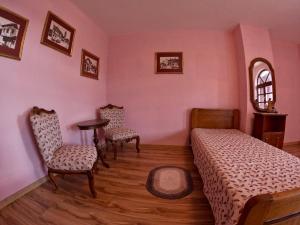 Postel nebo postele na pokoji v ubytování Stunning Kotor Bay View Villa