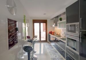 A kitchen or kitchenette at Varosha Combarro