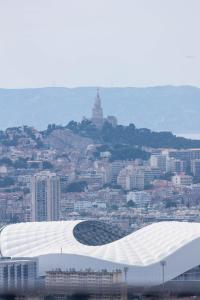 Üldine mäevaade või majutusasutusest Panoramic view of Marseille for two pildistatud vaade