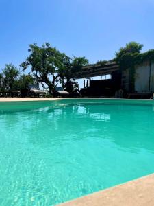 Bazén v ubytování Bouganville-La Casa Dei Fiori nebo v jeho okolí