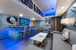Posezení v ubytování Shade Hotel Manhattan Beach