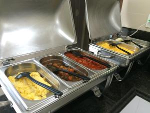 Comida no hotel ou em algum lugar perto