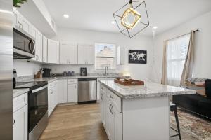 Fotografie z fotogalerie ubytování New Luxury 3BR w Jacuzzi v destinaci New Orleans