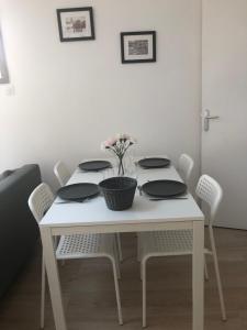 Fotografie z fotogalerie ubytování Appartement paisible proche centre ville v destinaci Bron