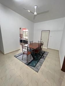 Φωτογραφία από το άλμπουμ του ROSSE HOMESTAY σε Tanah Merah