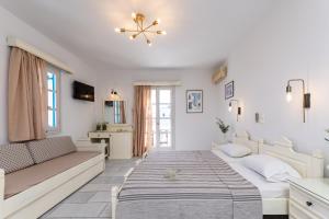 Gallery image of Golden Silence Studios in Agios Prokopios