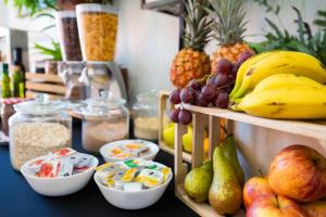 a display of fruits and vegetables on a table at Finca El Pastel in Tacoronte