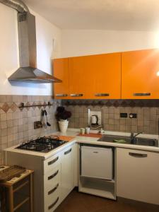 Cucina o angolo cottura di B&B Uva Fragola