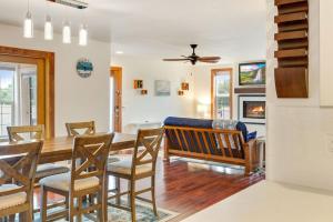 Posezení v ubytování Cobblestone Cottage