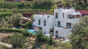 Bazén v ubytování VILLA MANILA - Sa Riera Secluded, Modern, Sea views nebo v jeho okolí