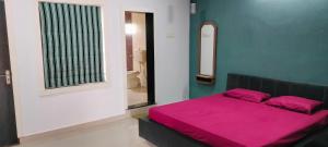 Fotografie z fotogalerie ubytování Unique Couple Friendly Hotel v destinaci Morbi