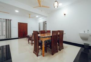 Fotografie z fotogalerie ubytování Sri Construction Circuit Bungalow v destinaci Batticaloa
