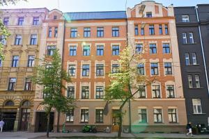 Budova, kde se aparthotel nachází