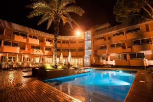 Bazén v ubytování Vilamoura Garden Hotel nebo v jeho okolí
