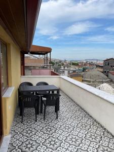 A balcony or terrace at Gold Corner Hotel