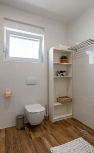 Koupelna v ubytování Casa Carmen Simuni + 34 fotografií