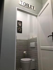 Phòng tắm tại Apartament przy Studni Czarownic